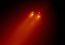 “Хаббл” показал красочные фото развалившейся кометы, которая могла стать ярчайшей за десятилетие